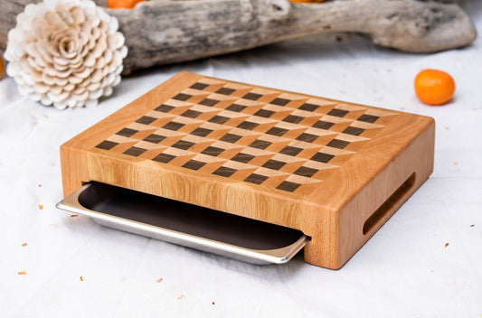 3D Walnut Design with Oak and Beech Cutting Board with Tray